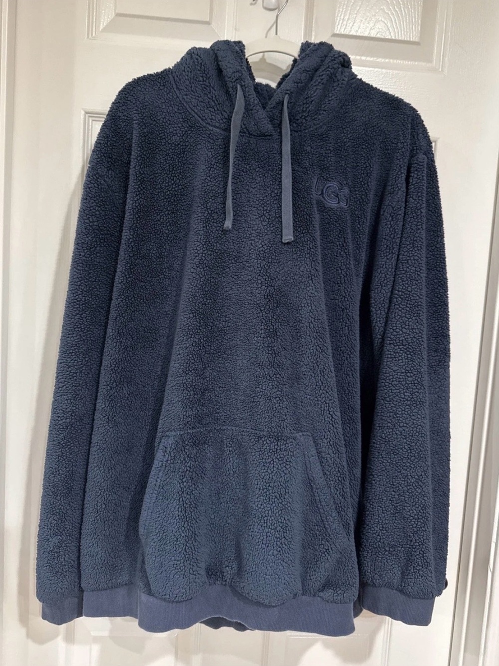 UGG Men's XL Giles Pullover Faux Shearling Hoodie Fluffy Soft Cozy Navy